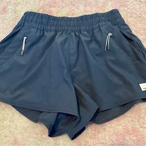 Vuori Women’s Unlined Dash Shorts; Gray; Size XS